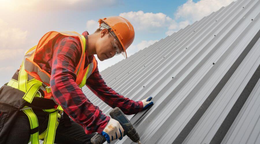 Professional gutter cleaning in Wyano, PA